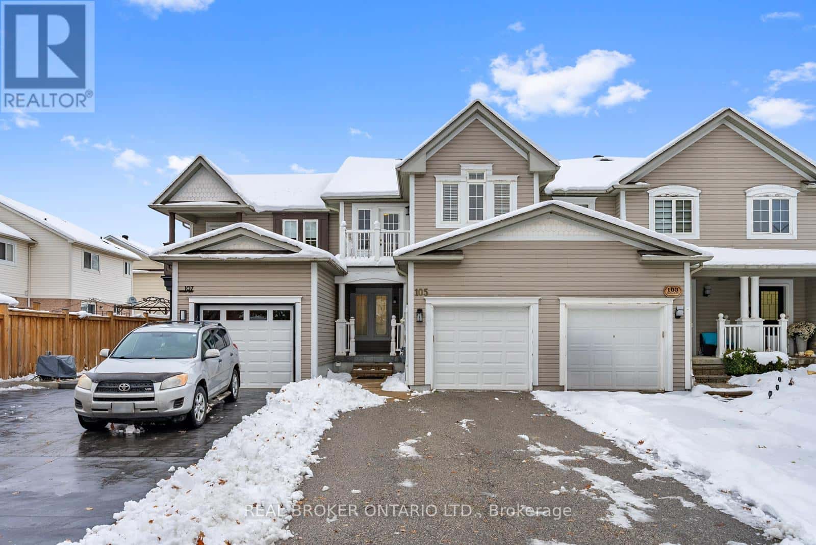 105 MCCURDY DRIVE — New Tecumseth (Tottenham), Ontario - Photo 2 of 48