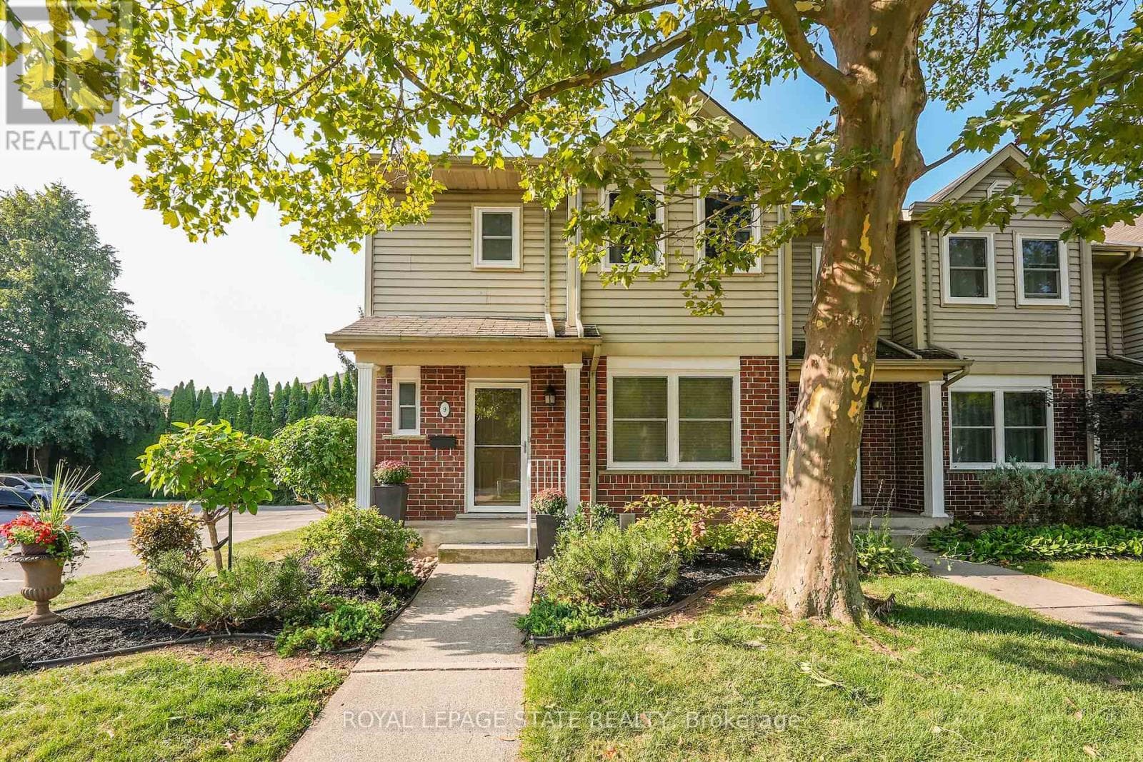 9 - 55 KERMAN AVENUE — Grimsby (Grimsby West), Ontario - Main photo