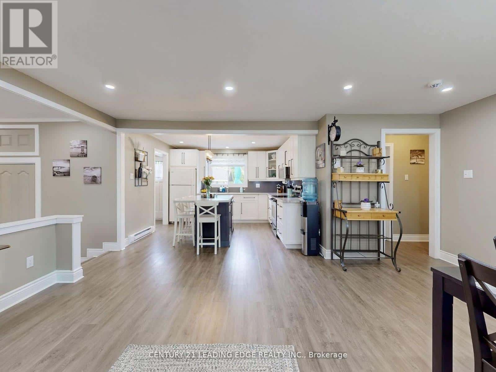 27 ISLE VISTA DRIVE — Georgina (Virginia), Ontario - Photo 4 of 48