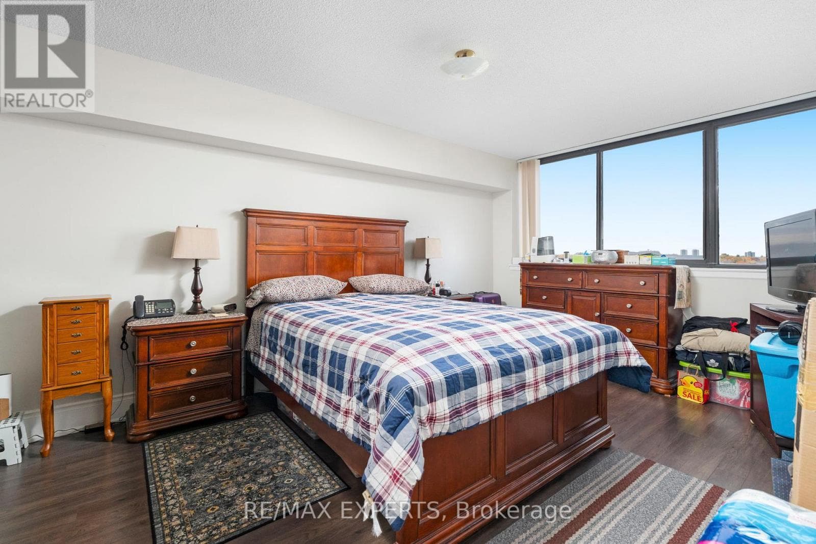 1103 - 40 RICHVIEW ROAD — Toronto (Humber Heights), Ontario - Main photo