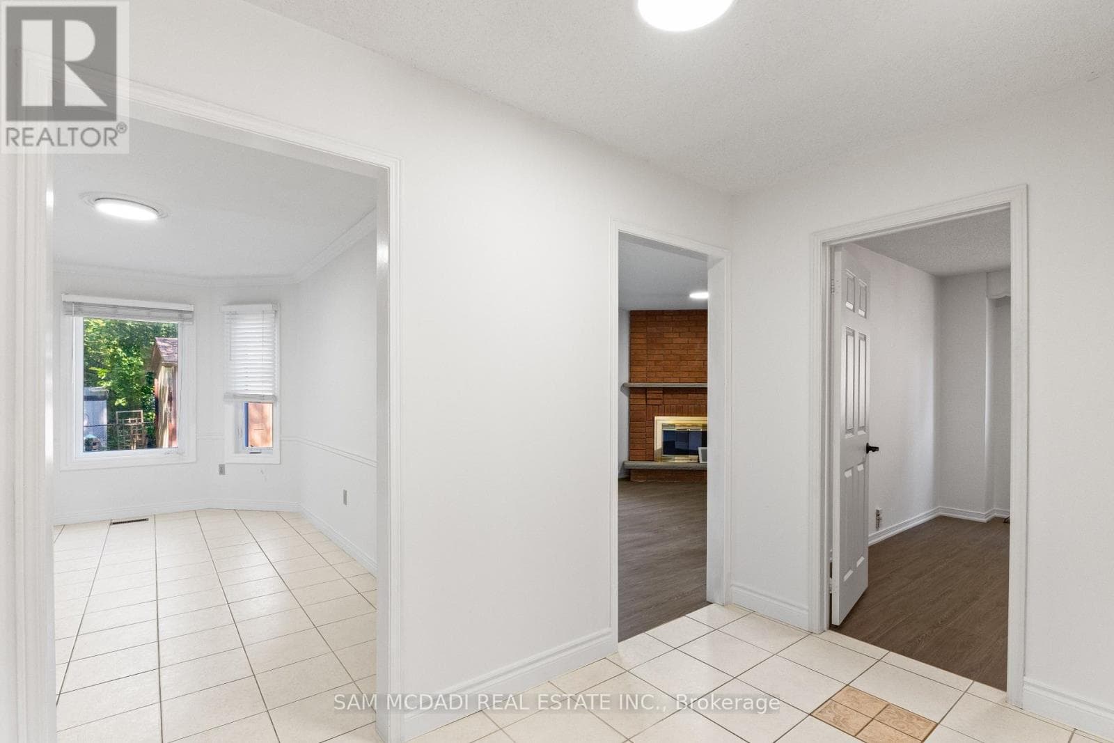 459 GLENASHTON DRIVE — Oakville (WC Wedgewood Creek), Ontario - Main photo