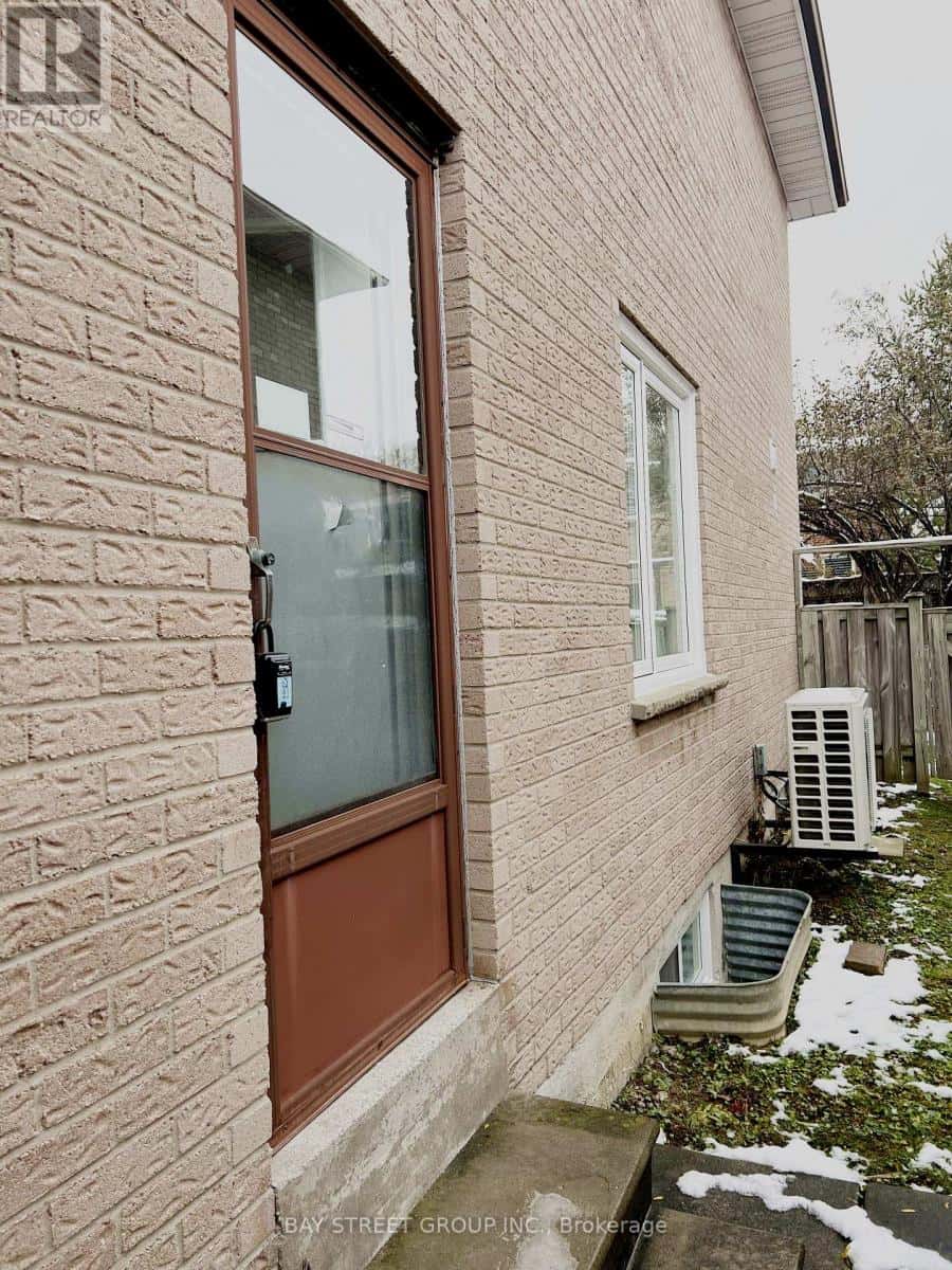 BSMT - 144 RAYMERVILLE DRIVE — Markham (Raymerville), Ontario - Photo 2 of 15