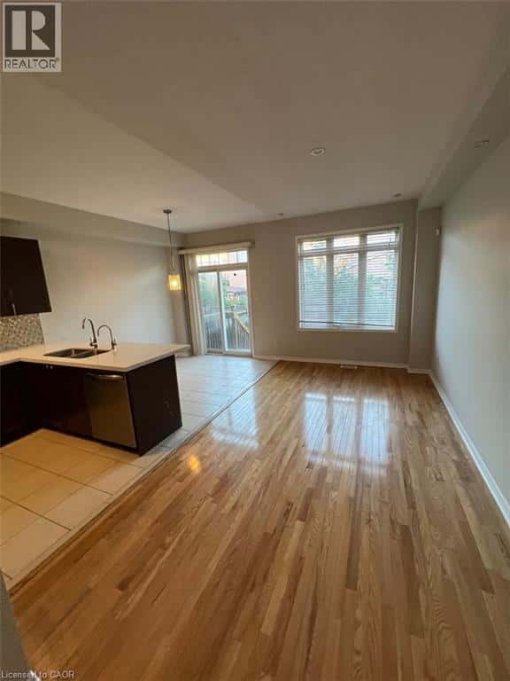 3282 SUNLIGHT Street — Peel, Ontario - Photo 2 of 18