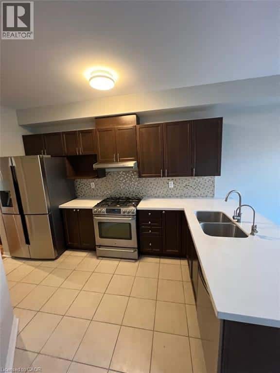 3282 SUNLIGHT Street — Peel, Ontario - Photo 4 of 18