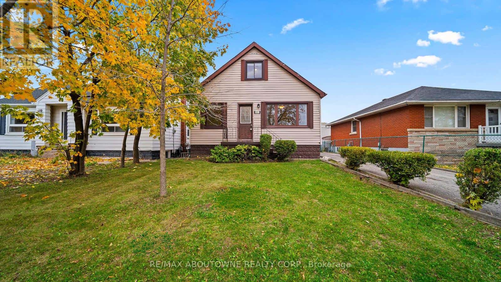 661 BRIGHTON AVENUE — Hamilton (Parkview), Ontario - Photo 2 of 25