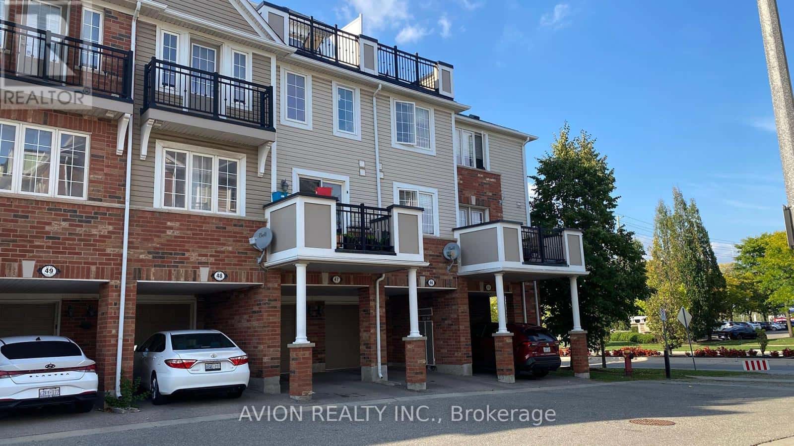 47 - 2614 DASHWOOD DRIVE — Oakville (WT West Oak Trails), Ontario - Photo 2 of 17