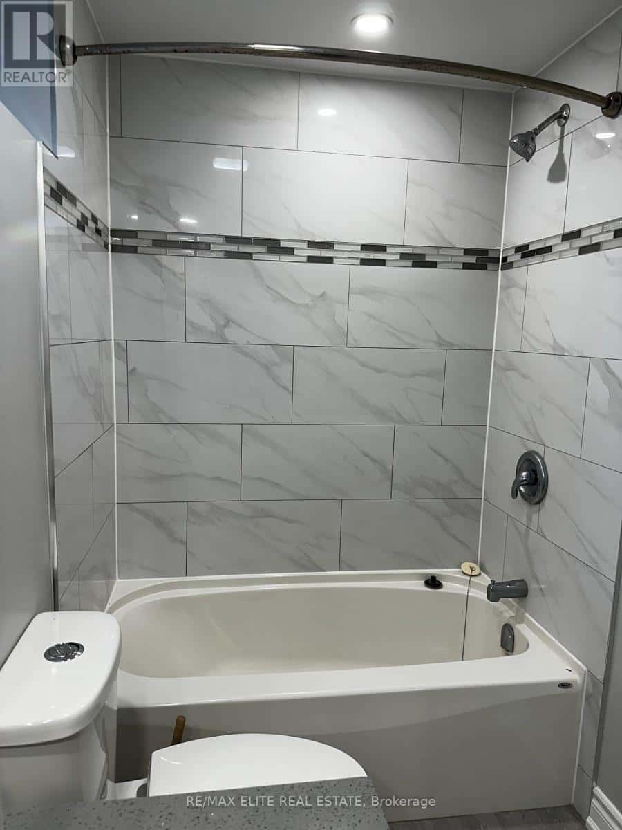 77 FOREHT CRESCENT — Aurora (Aurora Heights), Ontario - Photo 5 of 11