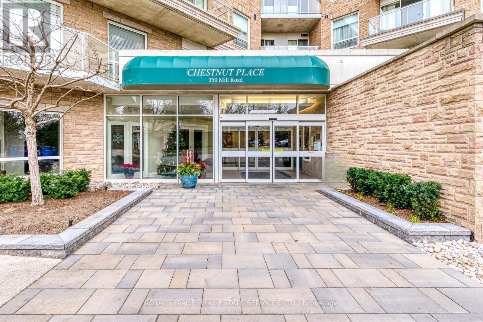 905 - 350 MILL ROAD — Toronto (Eringate-Centennial-West Deane), Ontario - Photo 3 of 37