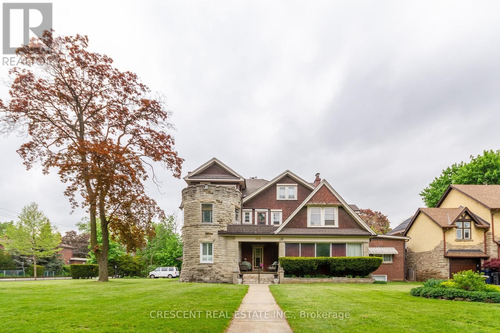 2A - 180 QUEENS DRIVE — Toronto (Weston), Ontario - Main photo