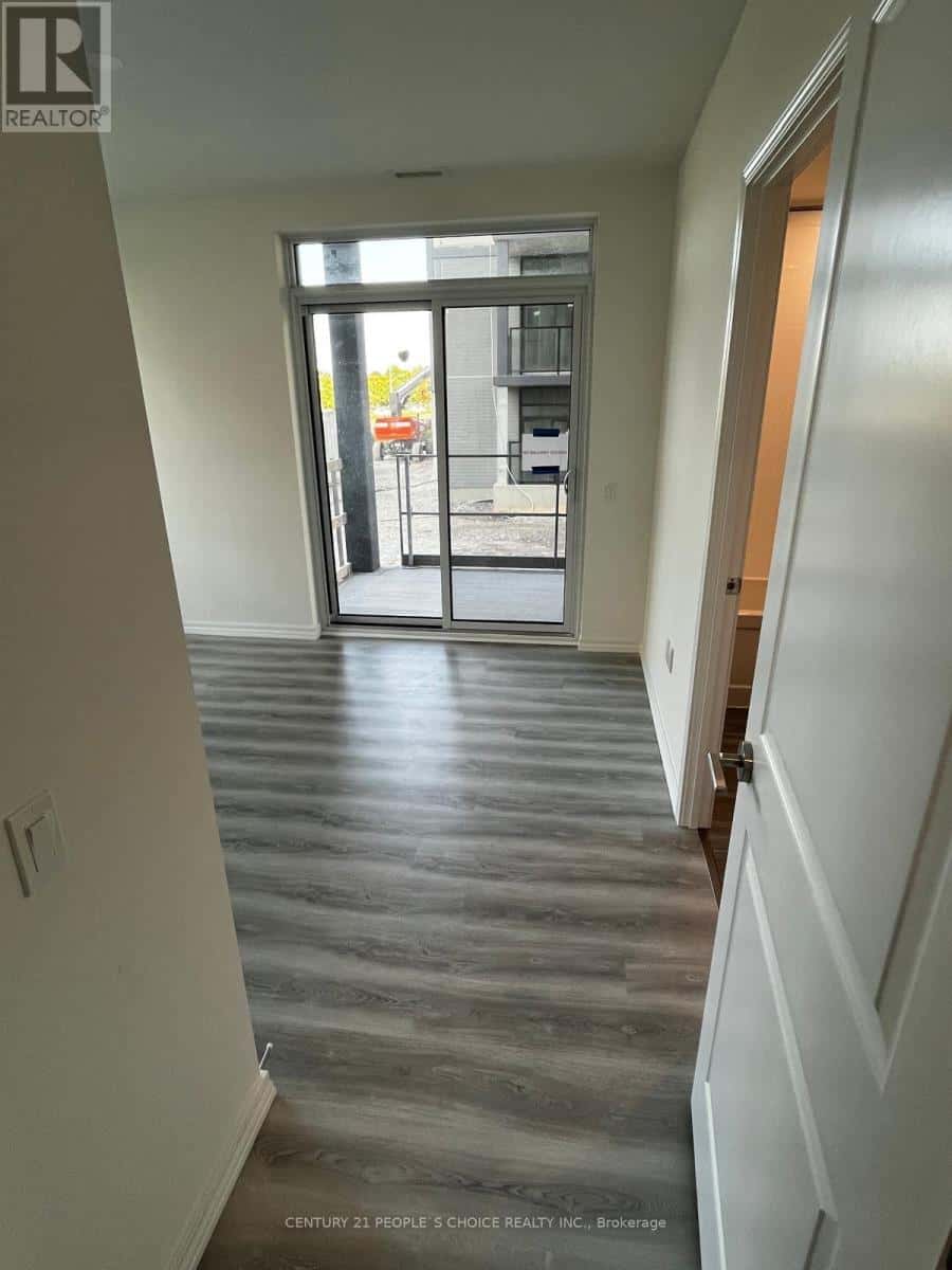 103 B - 181 ELMIRA ROAD S — Guelph (Willow West/Sugarbush/West Acres), Ontario - Photo 4 of 13