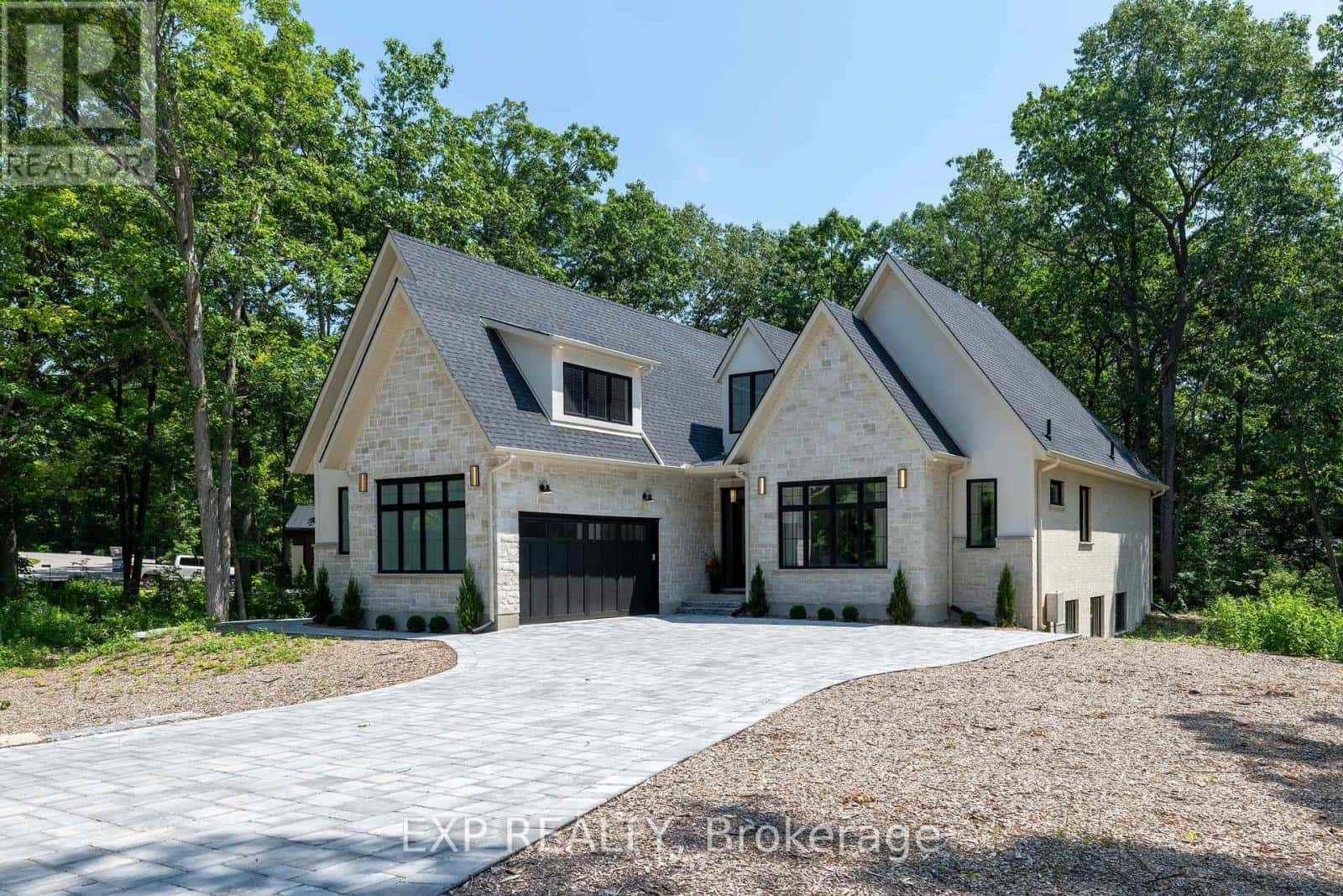 10099 PINERY BLUFFS ROAD — Lambton Shores (Grand Bend), Ontario - Photo 2 of 42