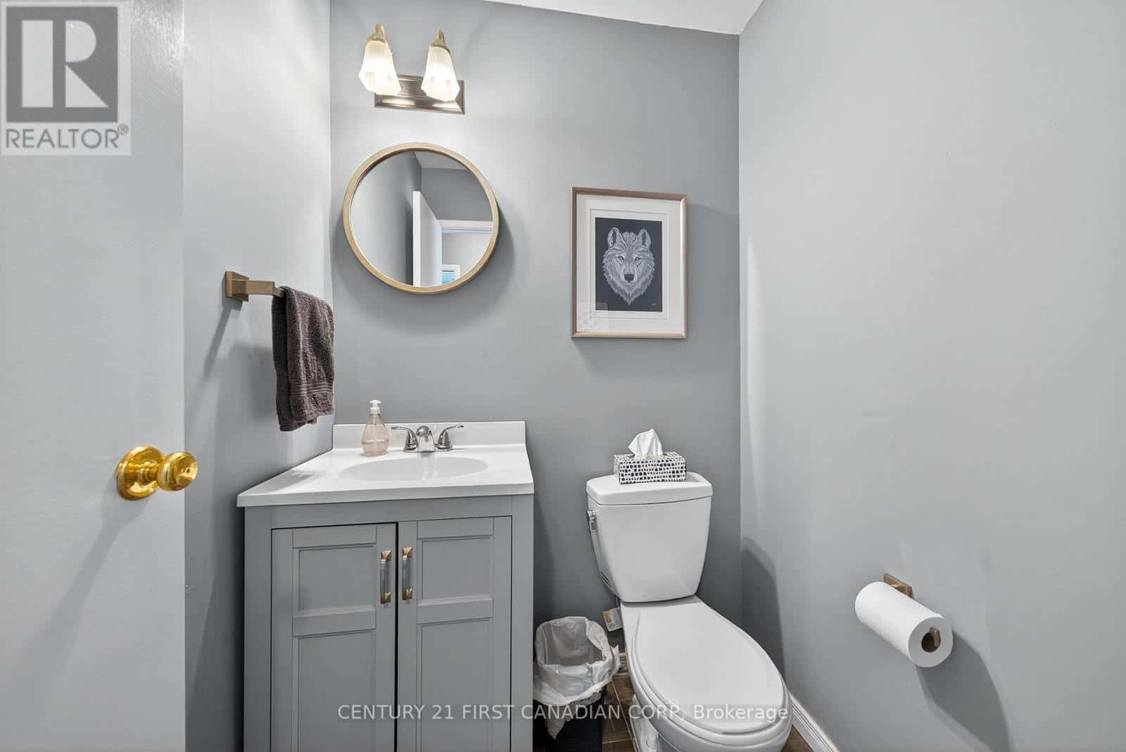 3 - 35 WATERMAN AVENUE — London South (South R), Ontario - Photo 5 of 37