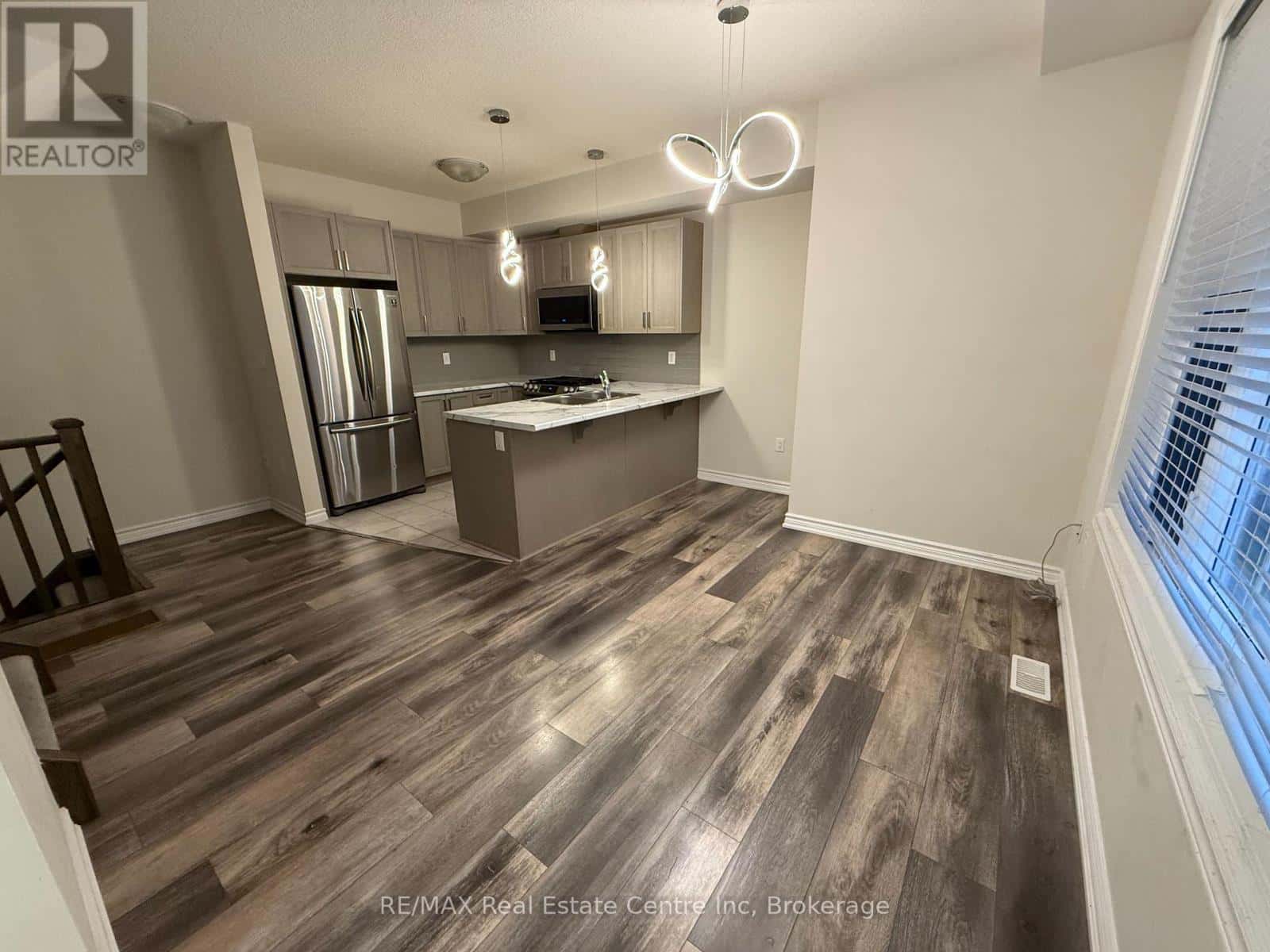 108 - 445 ONTARIO STREET S — Milton (TM Timberlea), Ontario - Photo 4 of 19