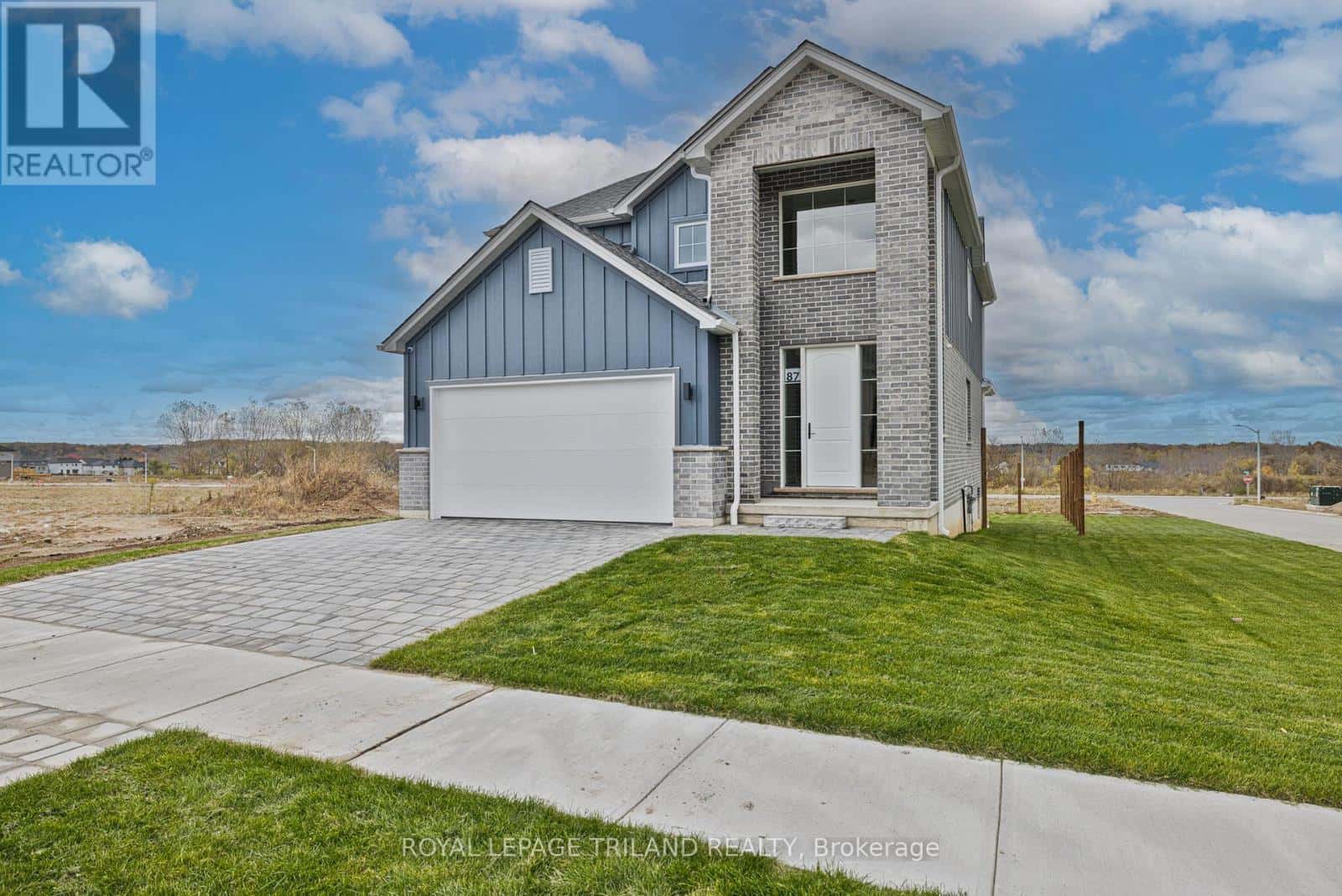 39 ALLISTER DRIVE — Middlesex Centre (Kilworth), Ontario - Photo 3 of 43