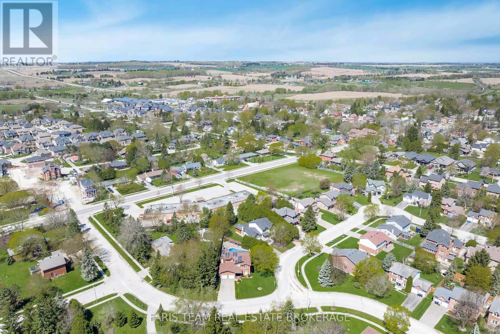 2 HERITAGE ROAD — Innisfil (Cookstown), Ontario - Photo 2 of 42