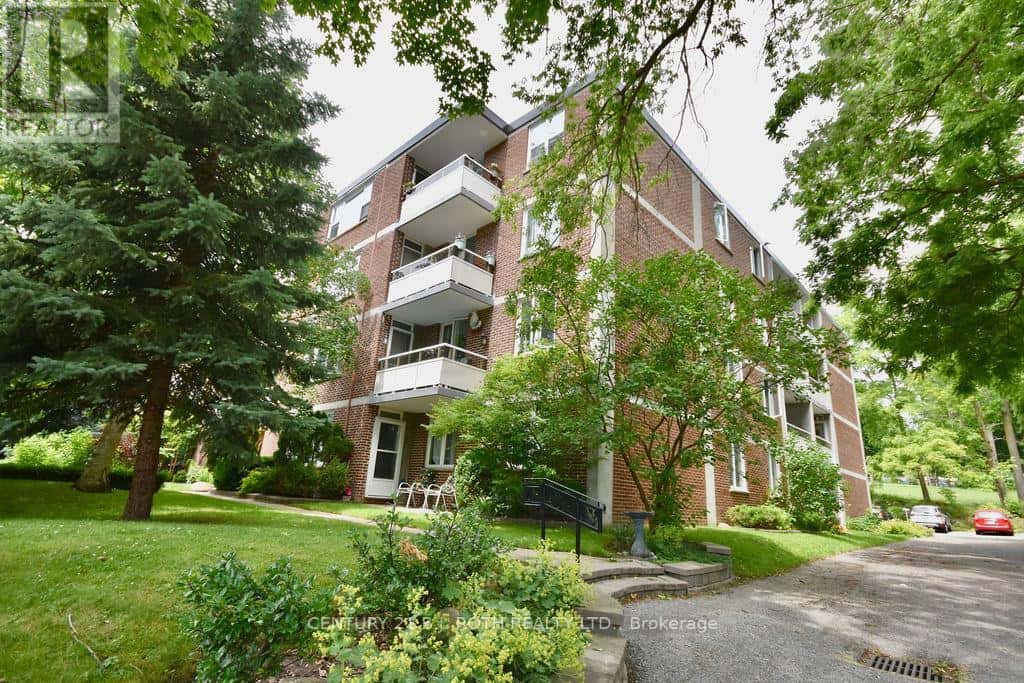 45 - 2 GROVE STREET E — Barrie (Wellington), Ontario - Photo 2 of 22