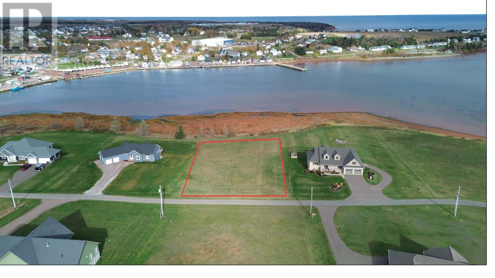 12 Harbour Reflections Drive