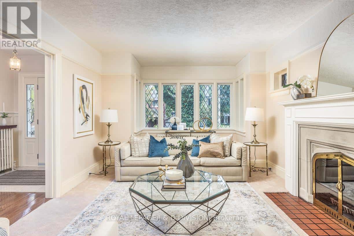 193 GLENVIEW AVENUE — Toronto (Lawrence Park South), Ontario - Photo 4 of 38