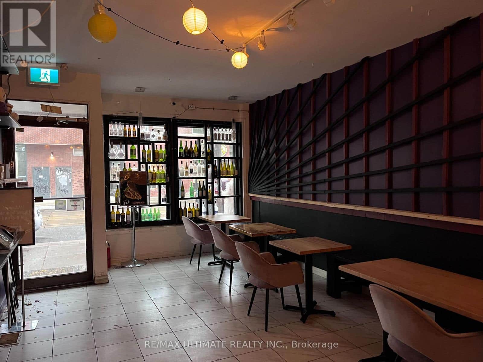 1193 DUNDAS STREET - Photo 2 of 9, Toronto (Trinity-Bellwoods), Ontario