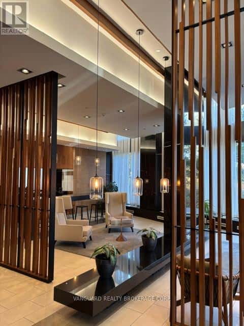 1916 - 160 VANDERHOOF AVENUE — Toronto (Thorncliffe Park), Ontario - Photo 3 of 33