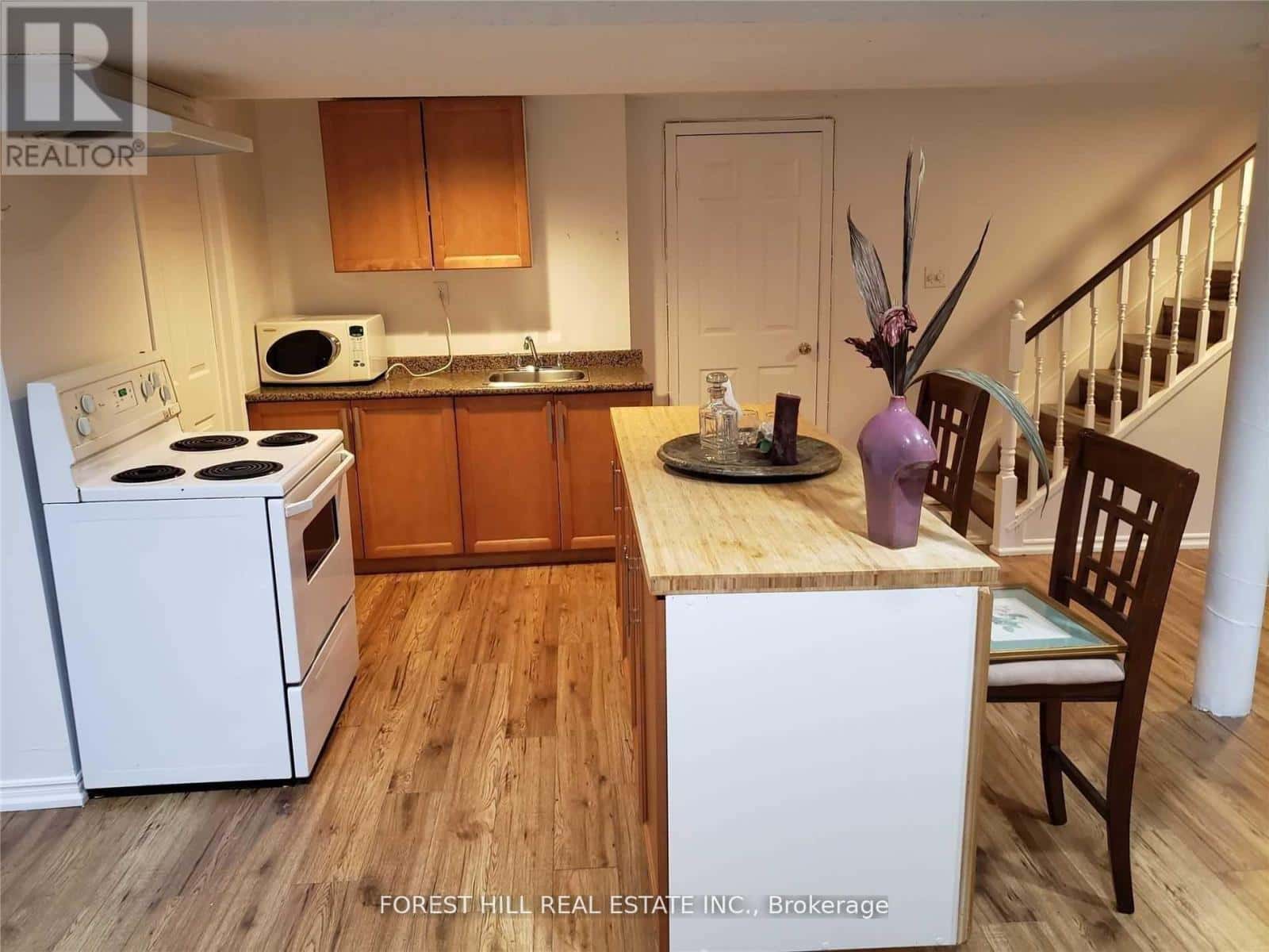 LOWER - 27 HIRAM ROAD — Richmond Hill (Westbrook), Ontario - Photo 4 of 5