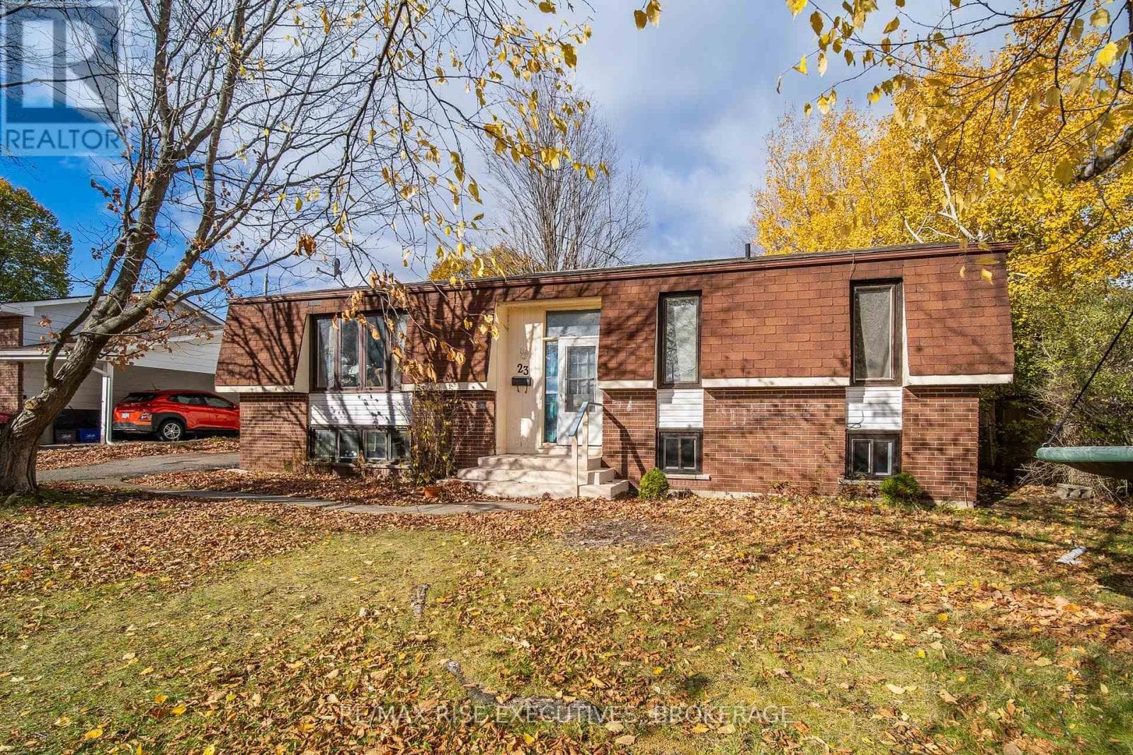 23 HUFF AVENUE — Loyalist (Amherstview), Ontario - Main photo