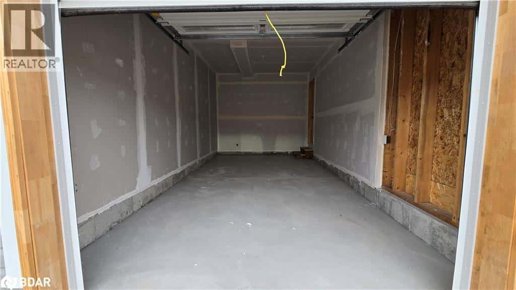 22 MCCONNELL Crescent — Bracebridge, Ontario - Photo 2 of 19