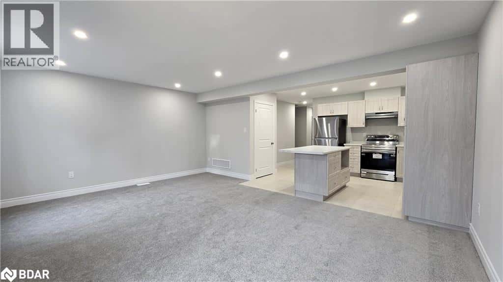 22 MCCONNELL Crescent — Bracebridge, Ontario - Photo 4 of 19