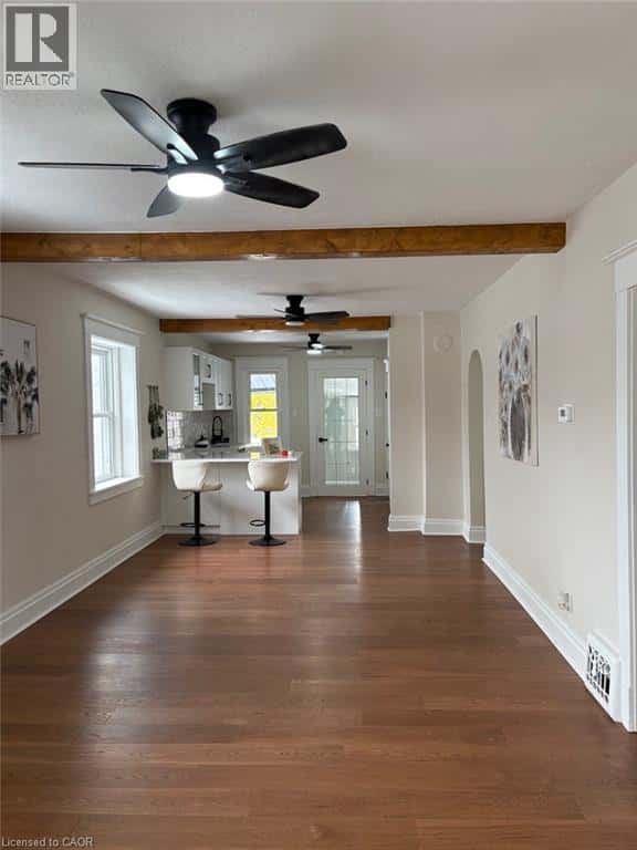 30 EASTCHESTER Avenue — St. Catharines, Ontario - Photo 5 of 21