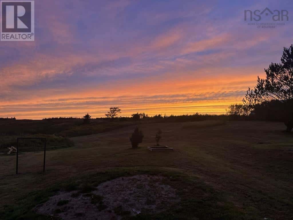 5347 Highway 1 — Salmon River, Nova Scotia - Photo 4 of 49