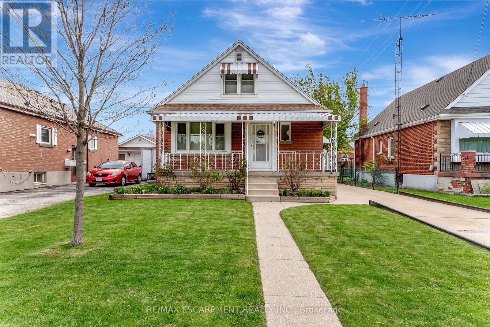 131 EAST 42ND STREET — Hamilton (Sunninghill), Ontario - Main photo