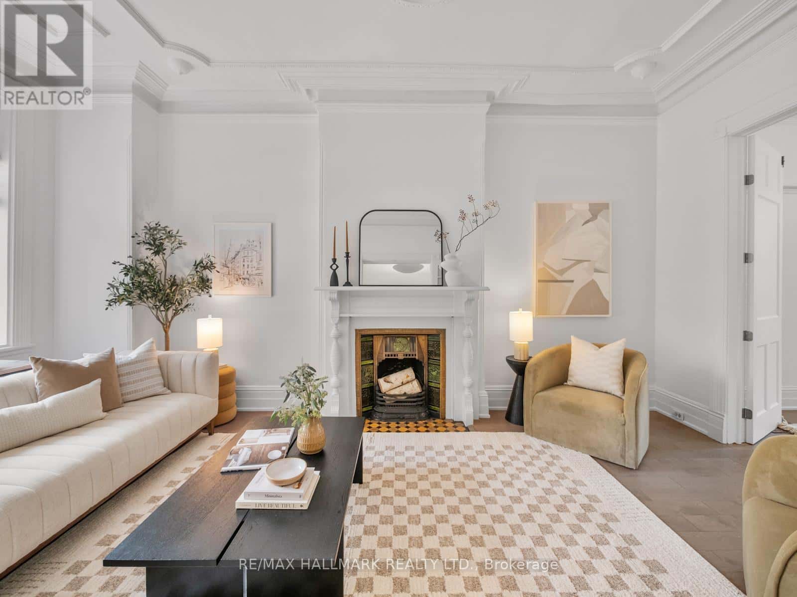 133 LANGLEY AVENUE — Toronto (North Riverdale), Ontario - Photo 3 of 48