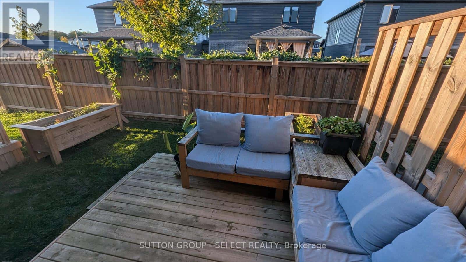 3 - 1 MILLER DRIVE — Lucan Biddulph (Lucan), Ontario - Photo 5 of 27