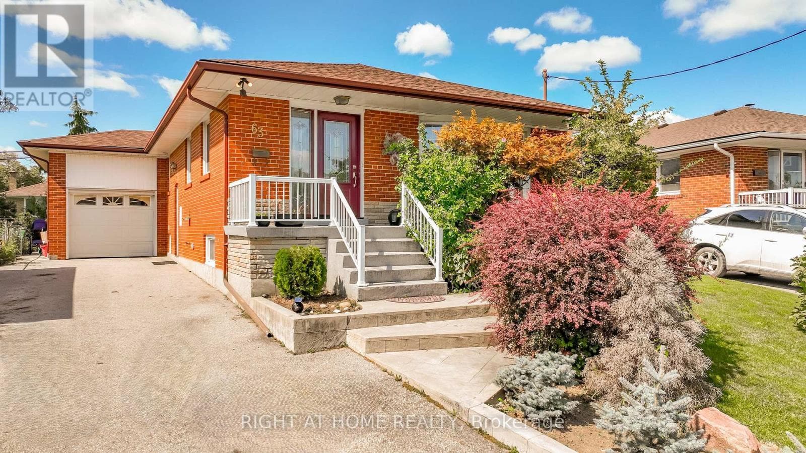 63 ALLONSIUS DRIVE — Toronto (Eringate-Centennial-West Deane), Ontario - Main photo