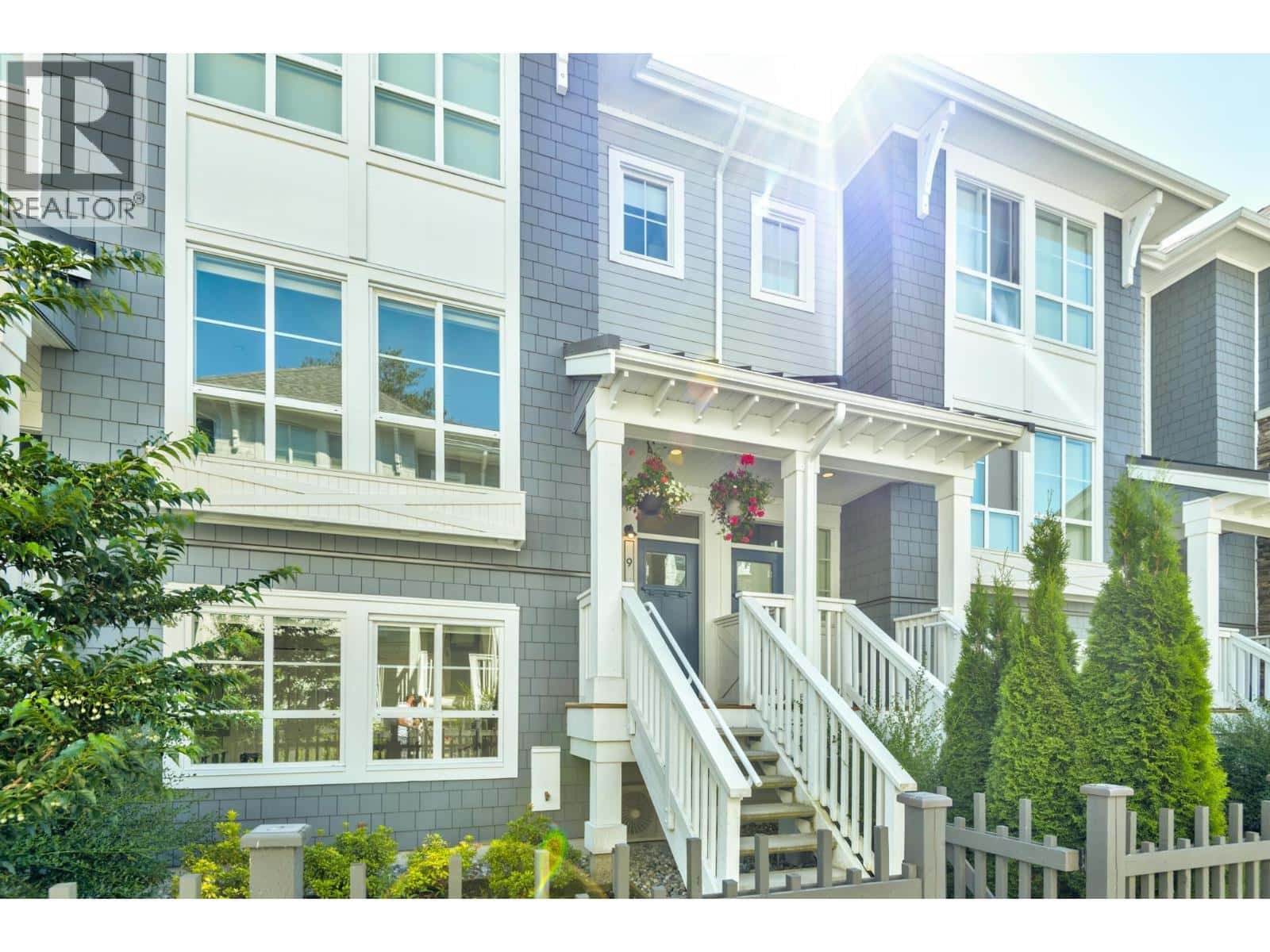 9 5311 ADMIRAL WAY — Ladner, British Columbia - Photo 3 of 40