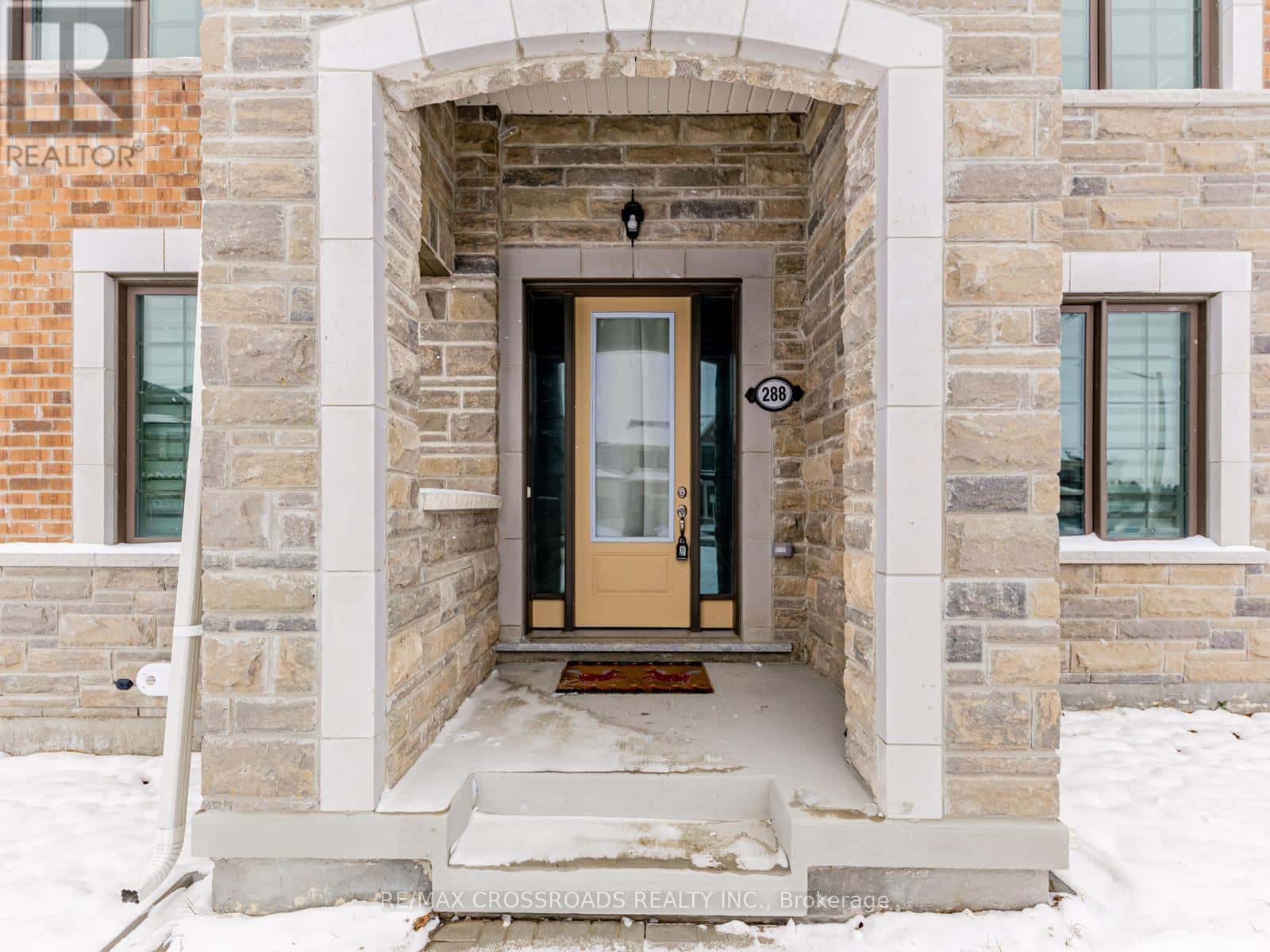 288 BEAVERBRAE DRIVE — Markham (Victoria Square), Ontario - Photo 4 of 35