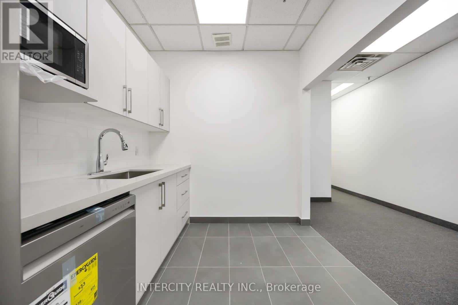 65 MELFORD DRIVE — Toronto (Malvern), Ontario - Photo 2 of 45