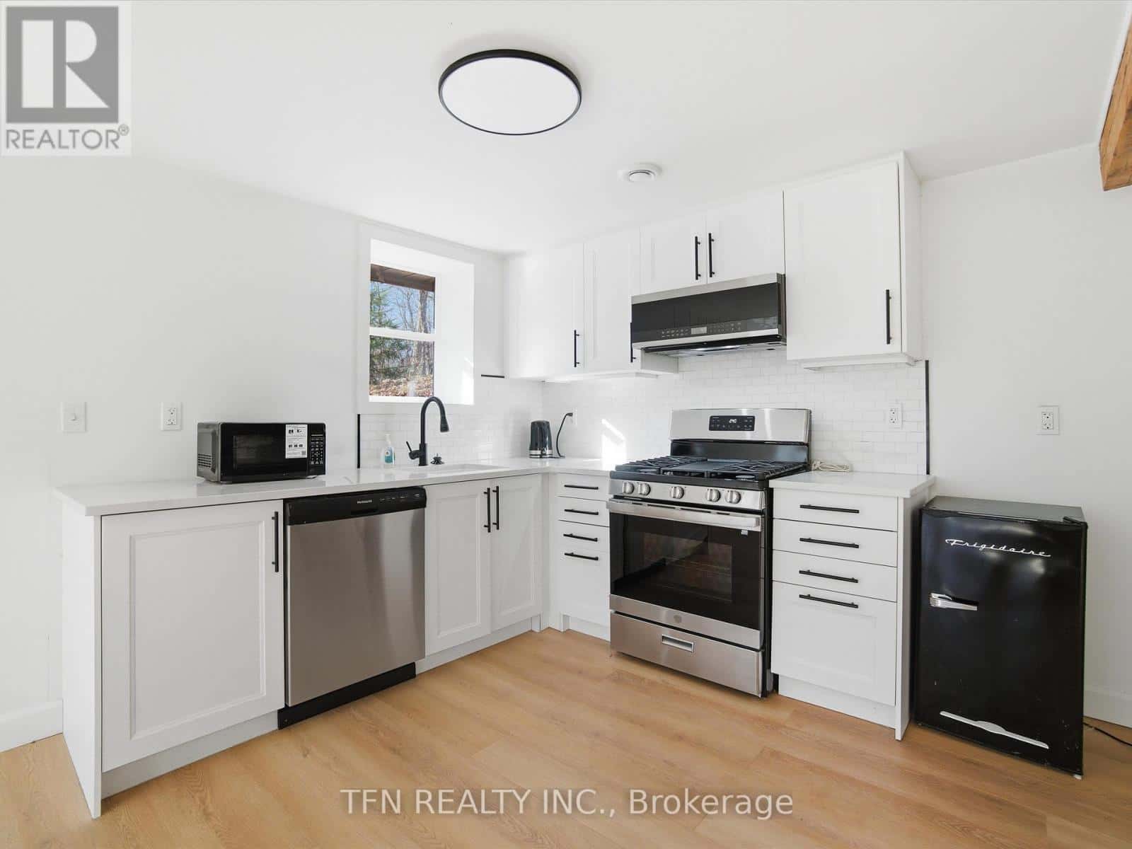 657 RELATIVE ROAD — Armour, Ontario - Photo 3 of 33