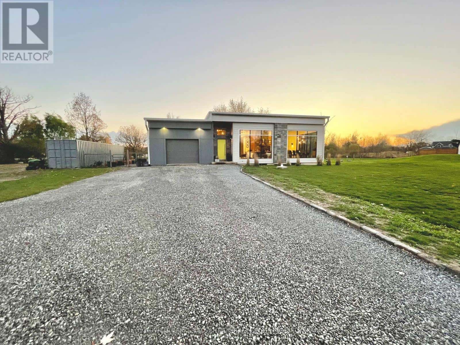 817 DOANS RIDGE ROAD — Welland (Cooks Mills), Ontario - Photo 4 of 43