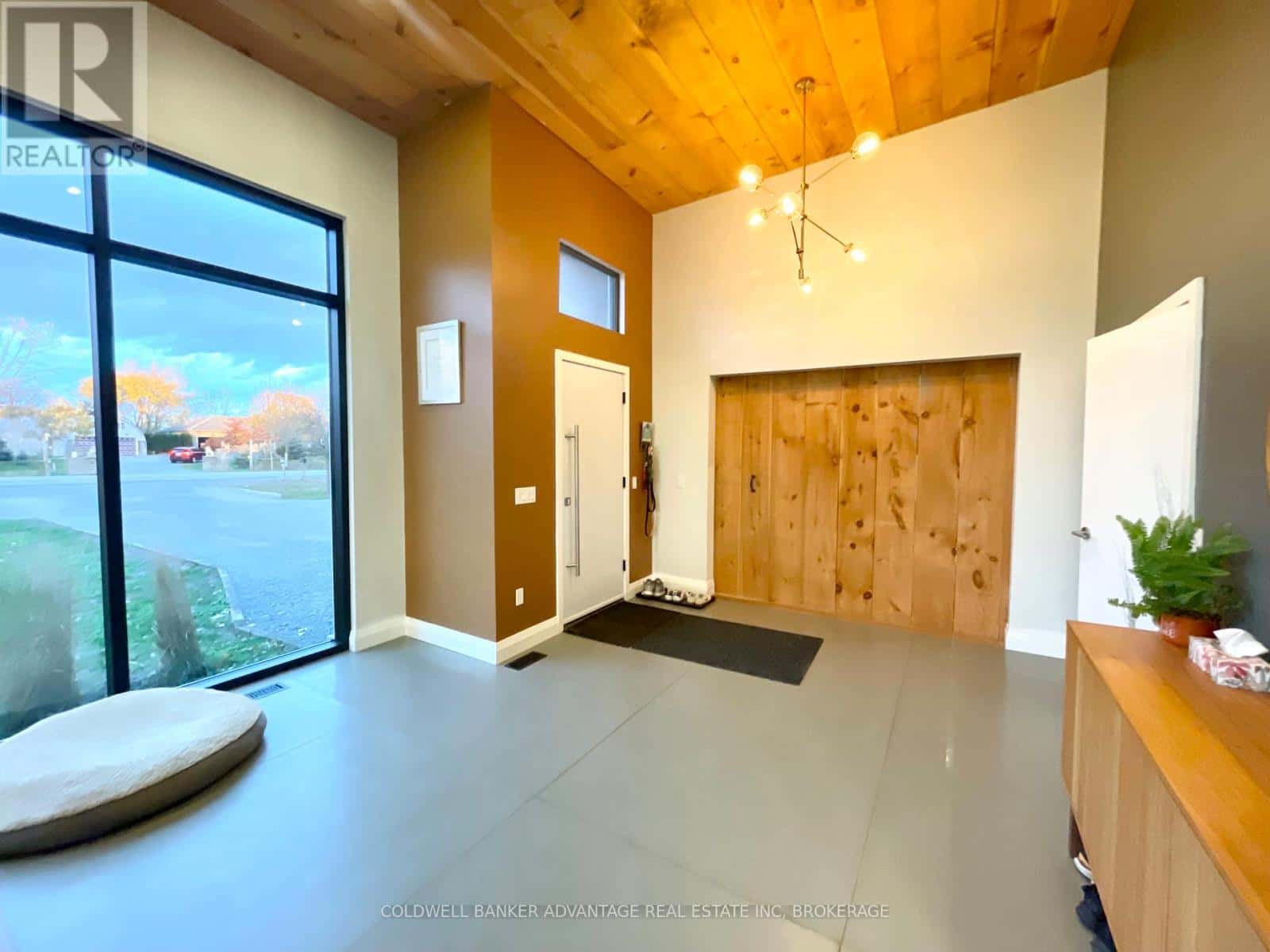 817 DOANS RIDGE ROAD — Welland (Cooks Mills), Ontario - Photo 5 of 43