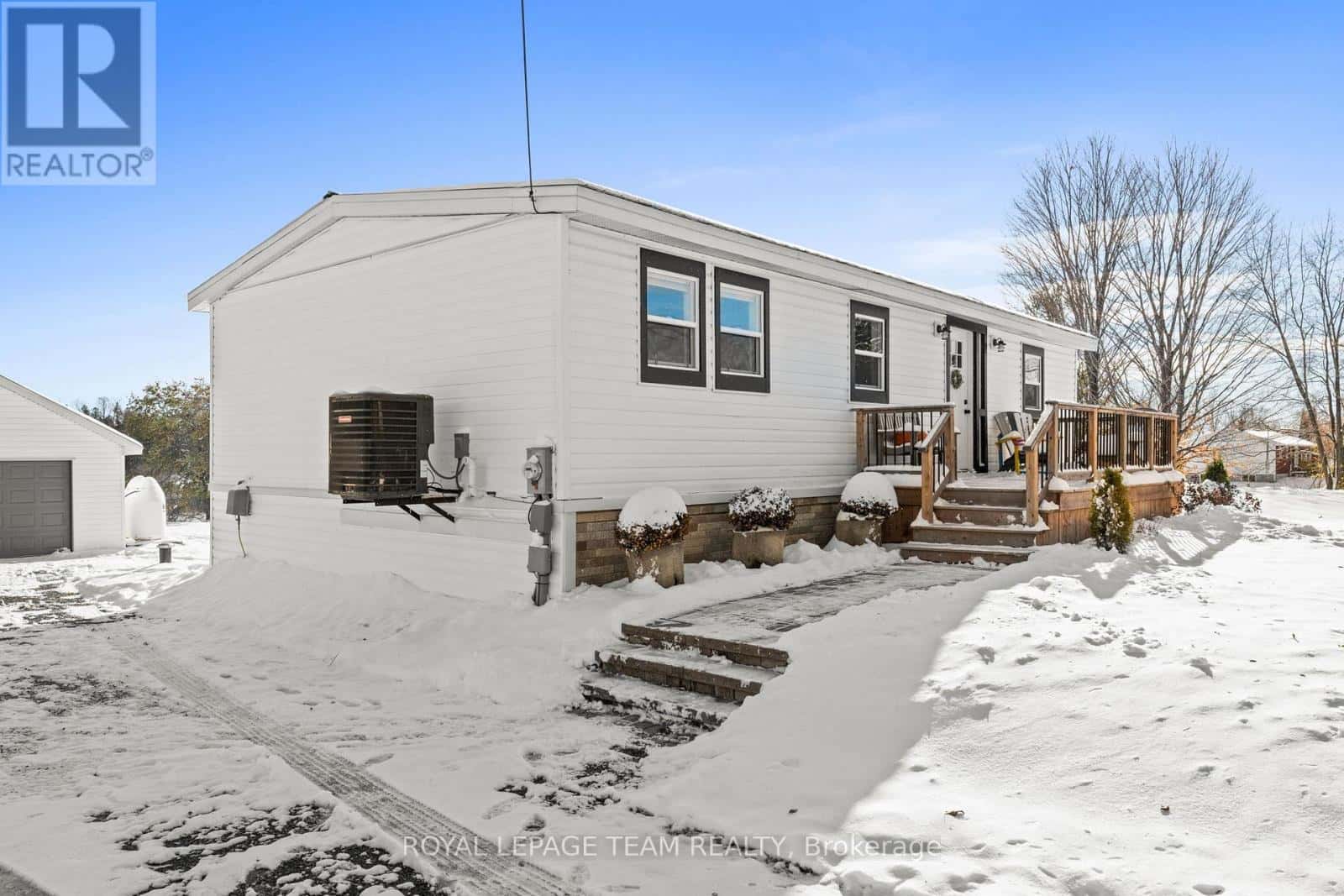 2569 10TH LINE — Beckwith, Ontario - Photo 2 of 48