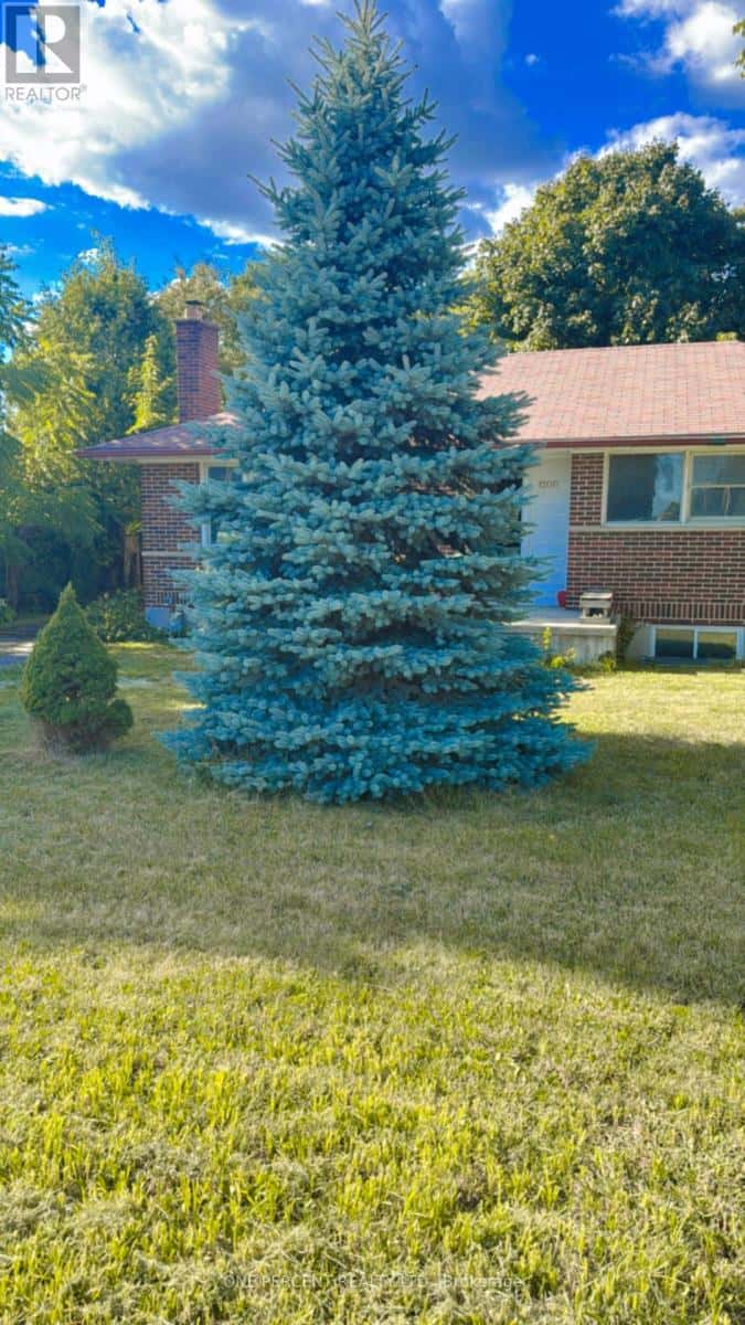 1200 HURON STREET — London East (East A), Ontario - Photo 2 of 17