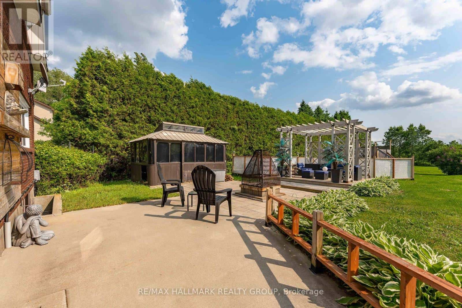 2914 PATTEE ROAD E — Champlain, Ontario - Photo 3 of 50