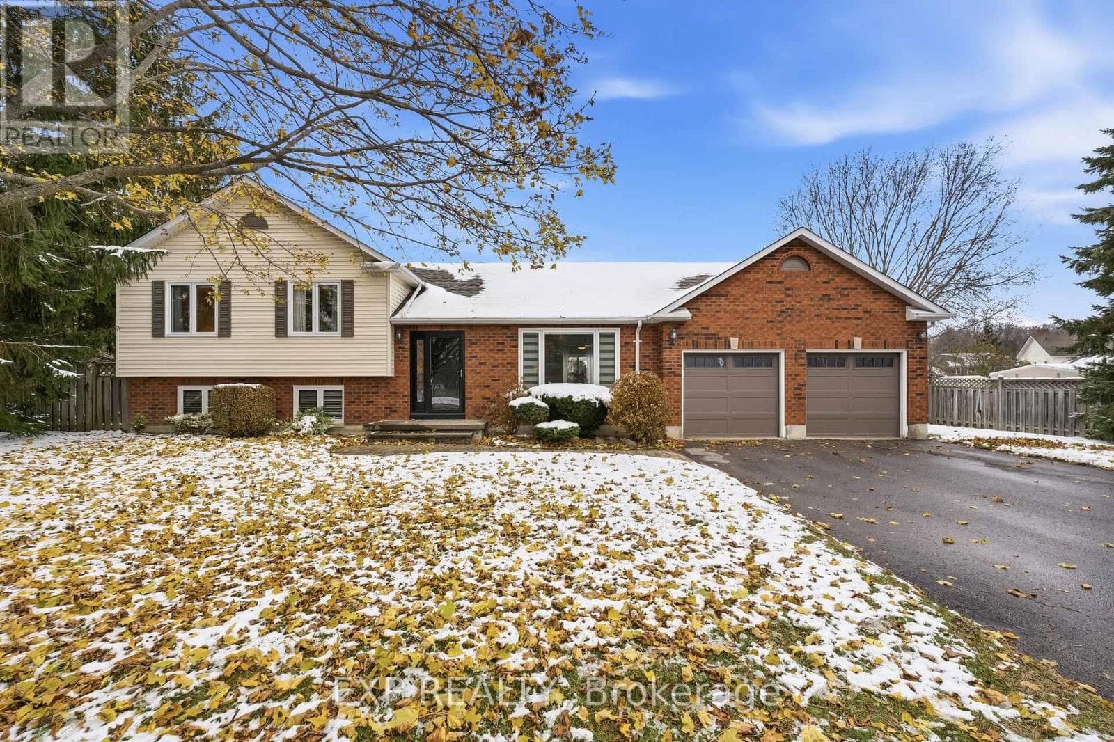 18 ELM AVENUE — Hamilton Township (Baltimore), Ontario - Main photo