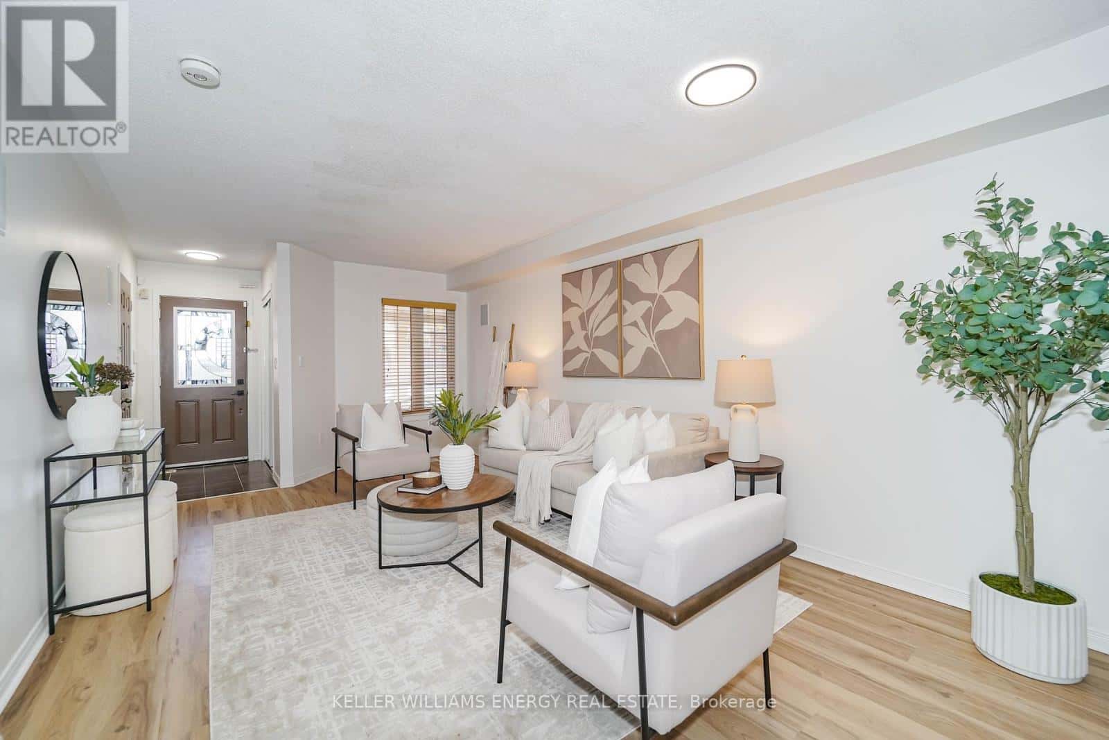 38 ELLIOTTGLEN DRIVE — Ajax (Northeast Ajax), Ontario - Photo 4 of 32