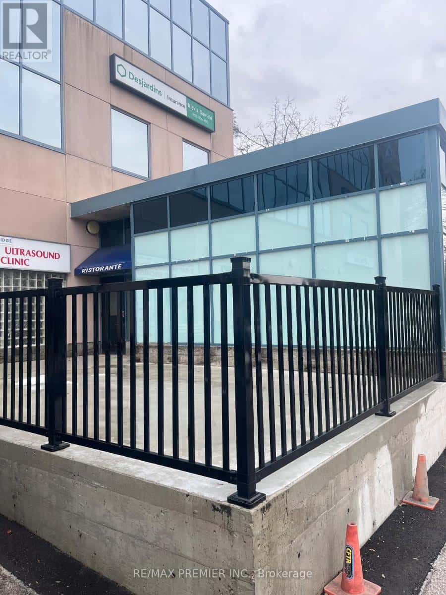 105 - 8077 ISLINGTON AVENUE — Vaughan (East Woodbridge), Ontario - Photo 3 of 4