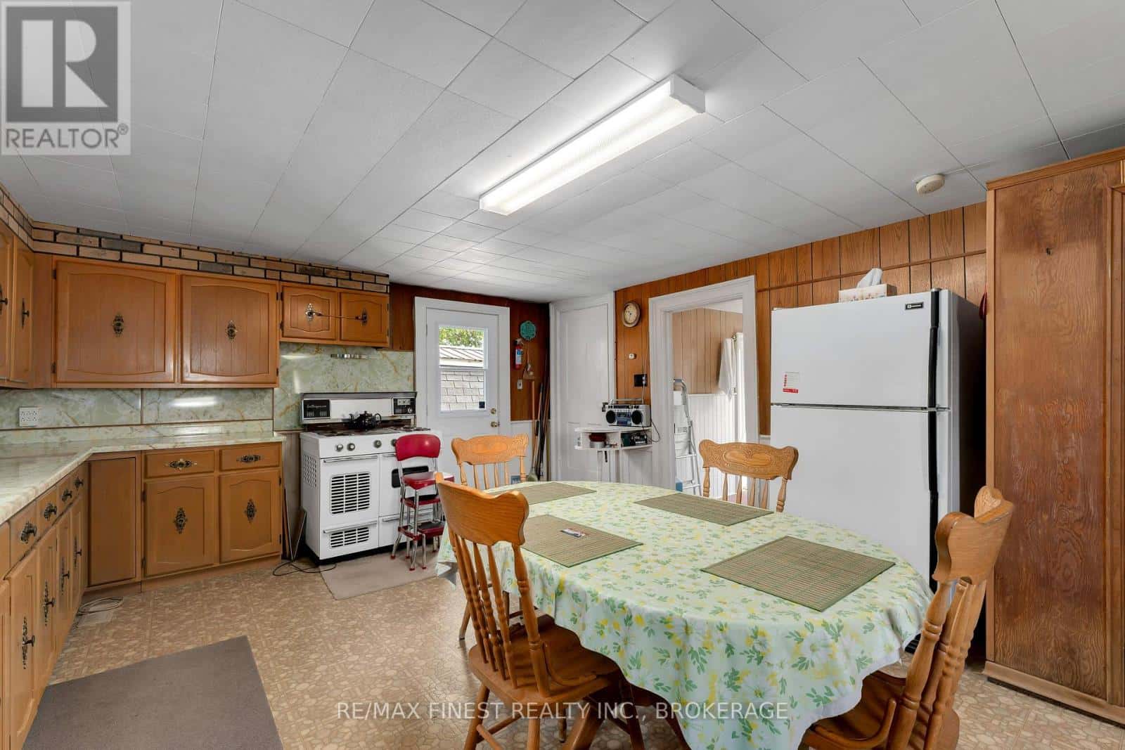 291 HAMBLY ROAD — Greater Napanee (Greater Napanee), Ontario - Photo 5 of 62