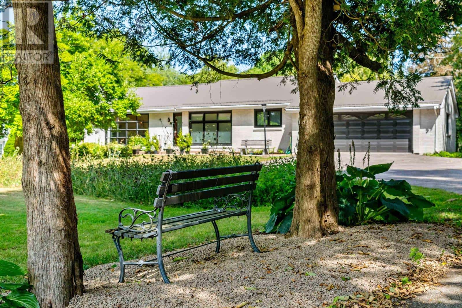 9 Sherwood Drive — Wolfville, Nova Scotia - Photo 3 of 45