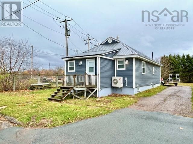 60 Riverside Avenue — Bible Hill, Nova Scotia - Main photo