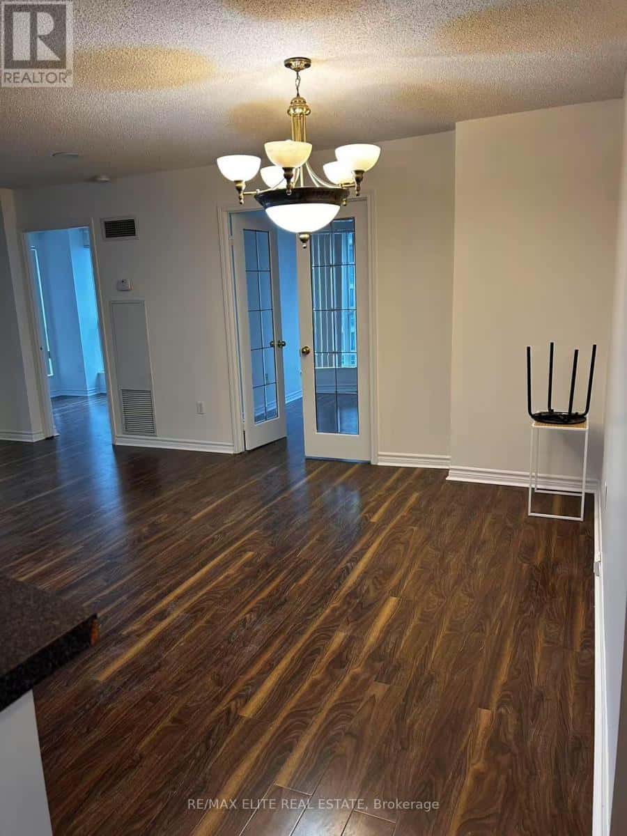 1805 - 7 LORRAINE DRIVE